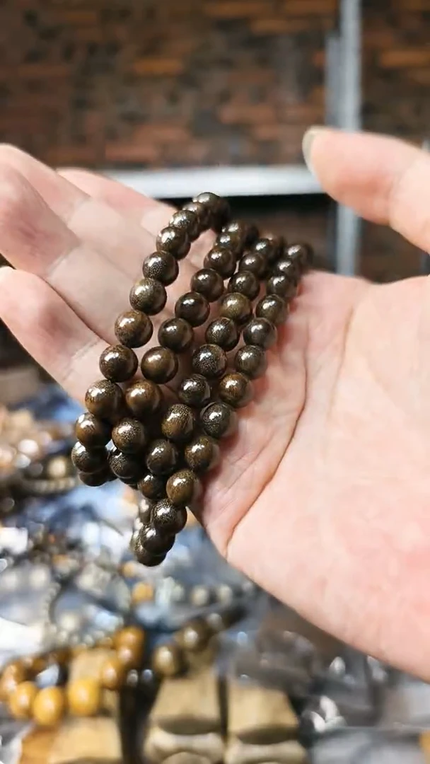 【闪购商品】楠木（金丝楠）把件0.8阴沉绿108多圈