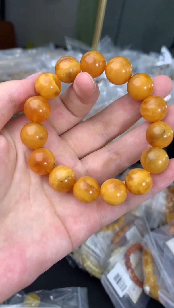 蜜蜡未镶嵌珠宝奇石34