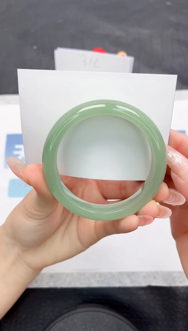 【闪购商品】石英质玉手镯未镶嵌L119-56.2