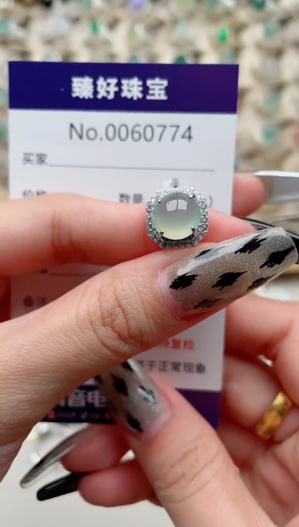 【闪购商品】翡翠戒指银S925镶嵌........