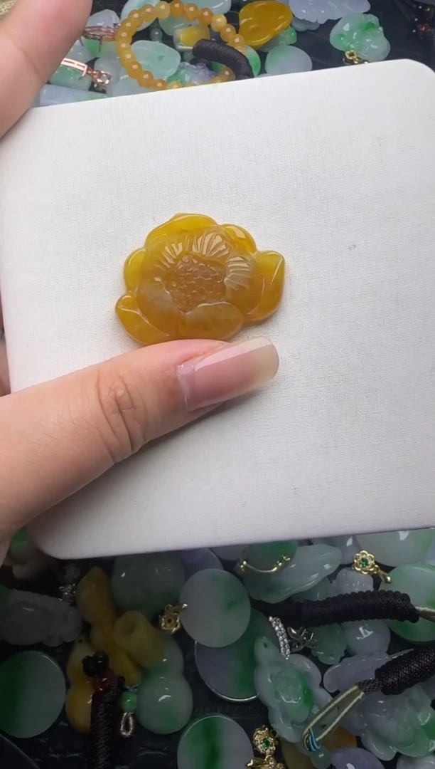 翡翠未镶嵌颈饰天然缅甸翡翠吊坠