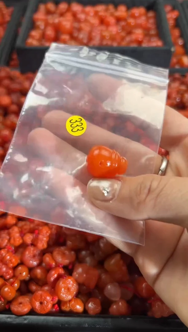 【闪购商品】南红玛瑙颈饰未镶嵌1