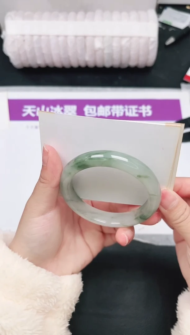 未镶嵌手镯石英质玉153-55