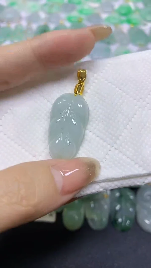 颈饰未镶嵌翡翠A货