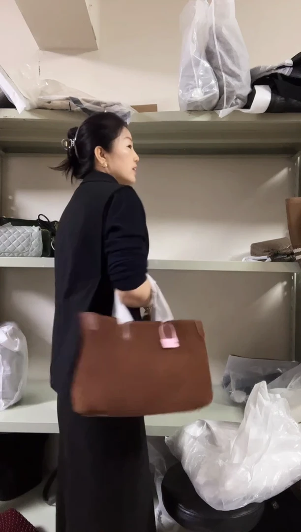 牛皮（革）高端订制时尚百搭女士手拿包