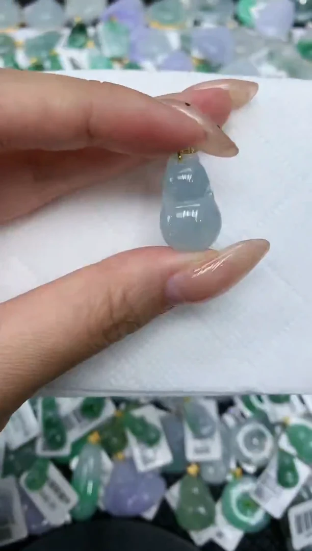 颈饰18K金镶嵌翡翠1