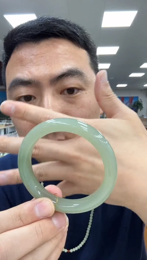 未镶嵌手镯和田玉58.5  626