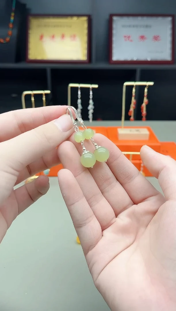 未镶嵌东陵石耳饰430
