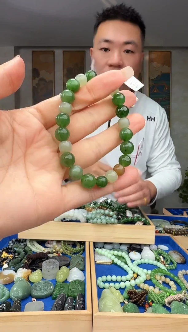 颈饰未镶嵌和田玉拍一发一