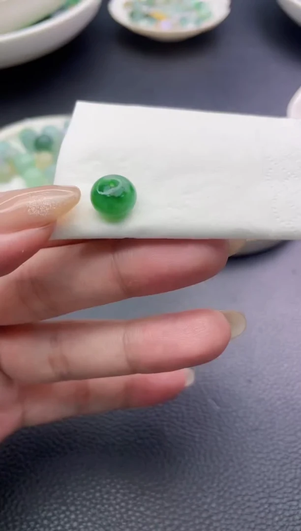 定制翡翠未镶嵌珠子