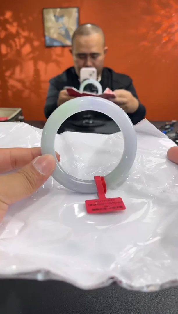 未镶嵌手镯翡翠10