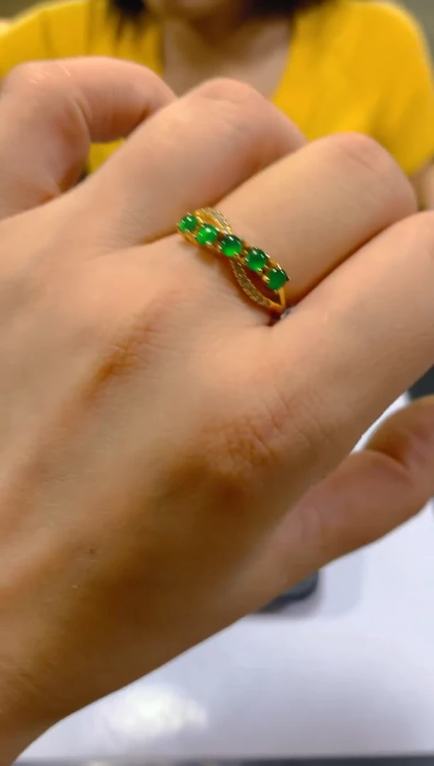 未镶嵌戒指翡翠多样性发一