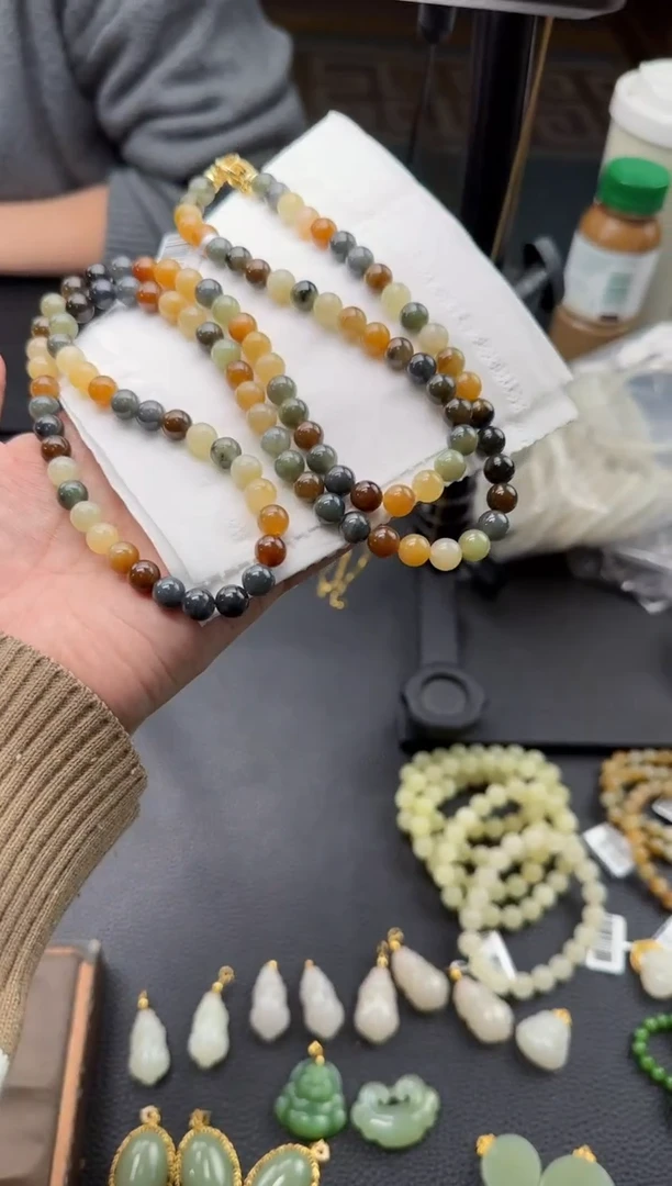 【闪购商品】和田玉颈饰未镶嵌楼兰三色108颗多圈卡8