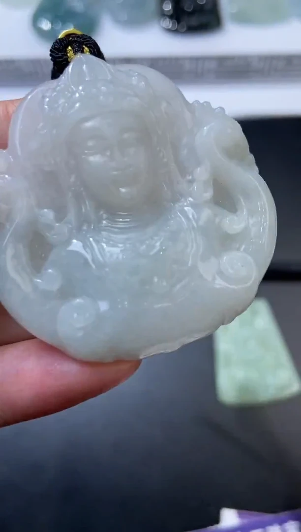 未镶嵌挂件翡翠376934   多人