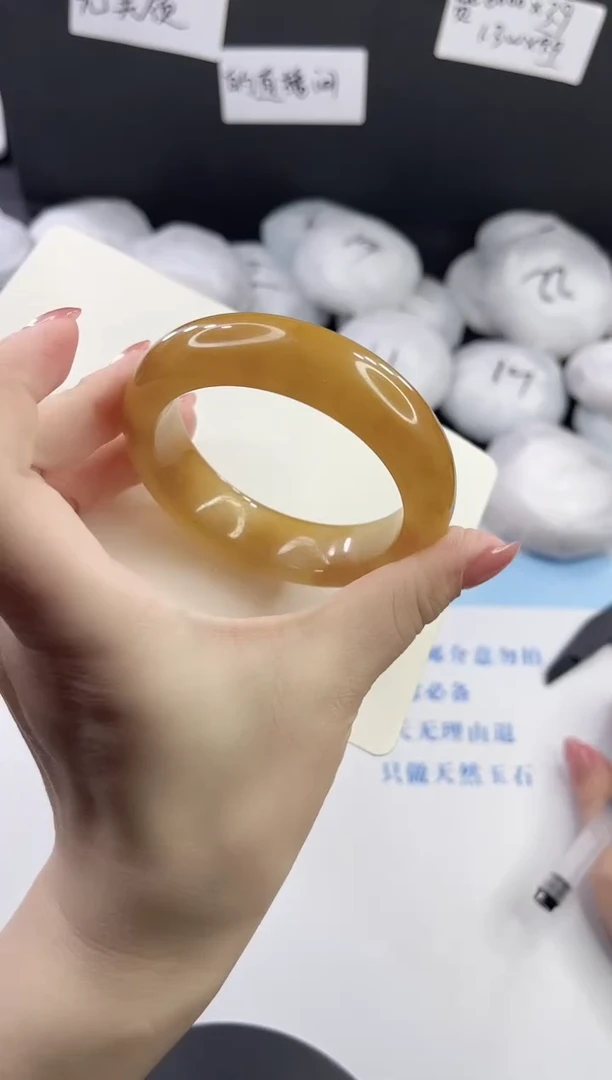 未镶嵌手镯石英质玉多样性发货L79