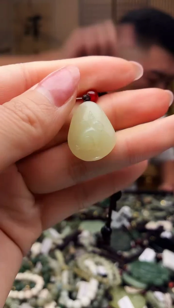 颈饰未镶嵌和田玉多样性发货，拍一发一