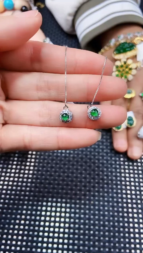【闪购商品】翡翠耳饰未镶嵌11111111111