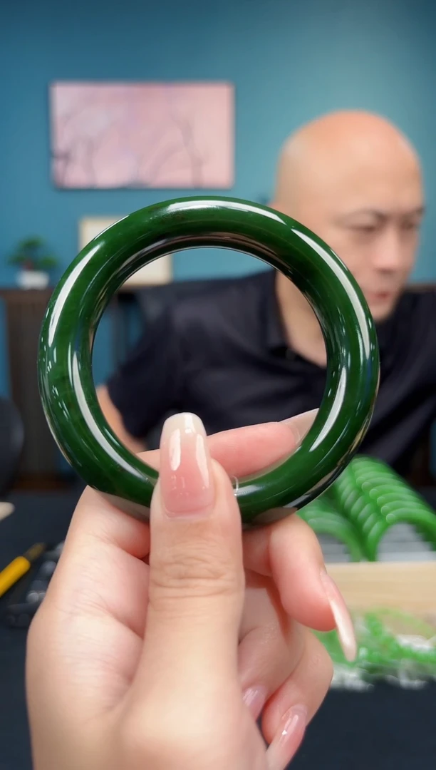 未镶嵌手镯和田玉用****0圆条圈口55+