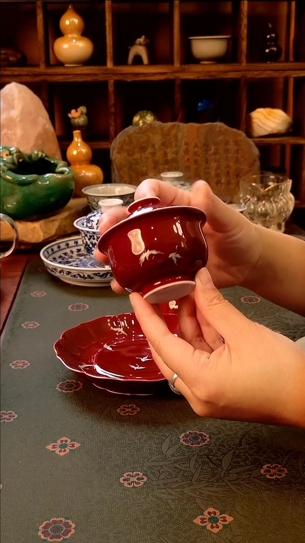 【手工手绘仙鹤红盖碗】