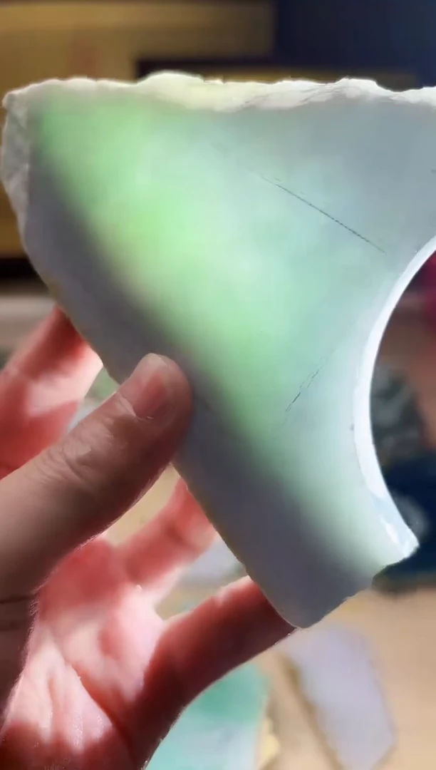 翡翠挂件未镶嵌A货张麦8808