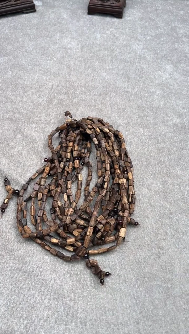 【闪购商品】沉香手串16号文莱多样性发货1条