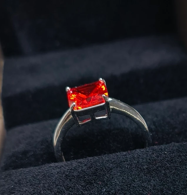 戒指A004时尚 亮闪闪 时尚饰品百搭款 轻奢简约