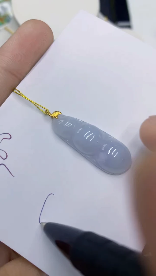 翡翠18K金镶嵌颈饰11111111111