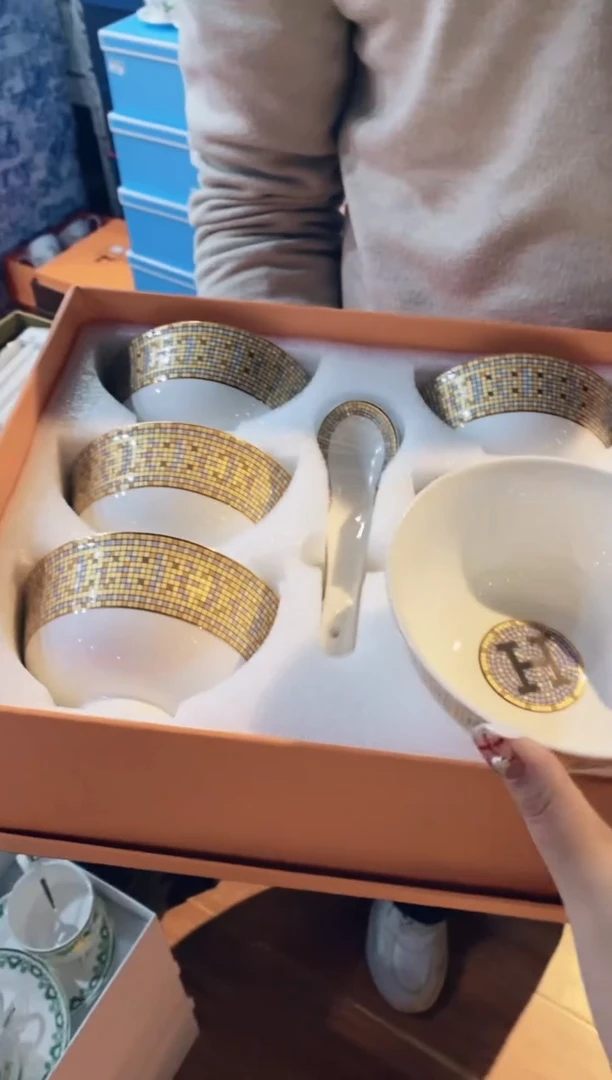 【闪购商品】杯鸿辉家品牌瓷器，京东包邮！