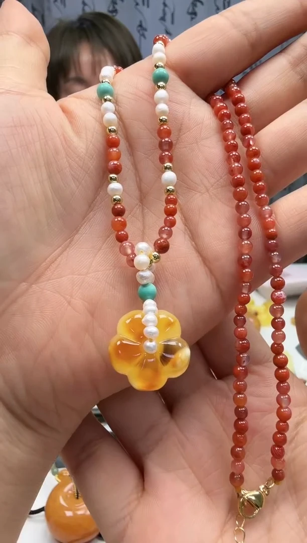 裸石琥珀未镶嵌如图