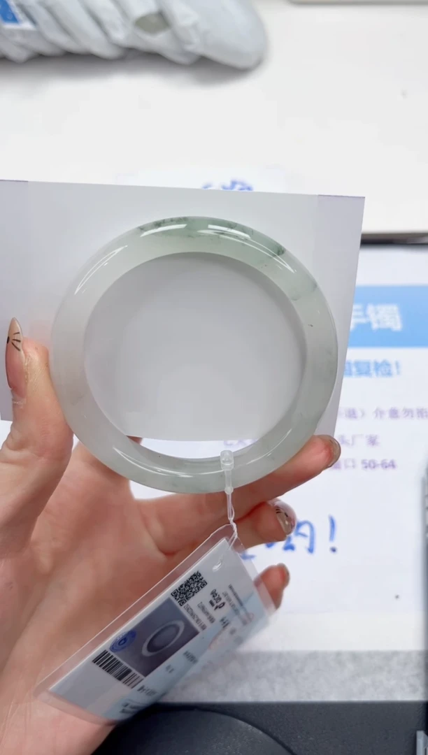 未镶嵌手镯石英质玉183-56.3