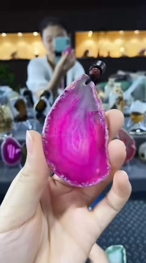 未镶嵌颈饰玛瑙/玉髓依*玛瑙