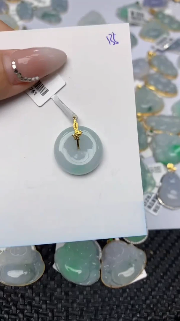 【闪购商品】翡翠颈饰18K金镶嵌天然翡翠a货