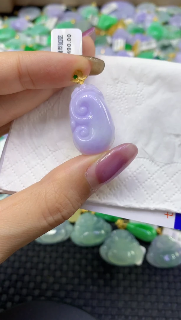 颈饰18K金镶嵌翡翠天然缅甸翡翠A货