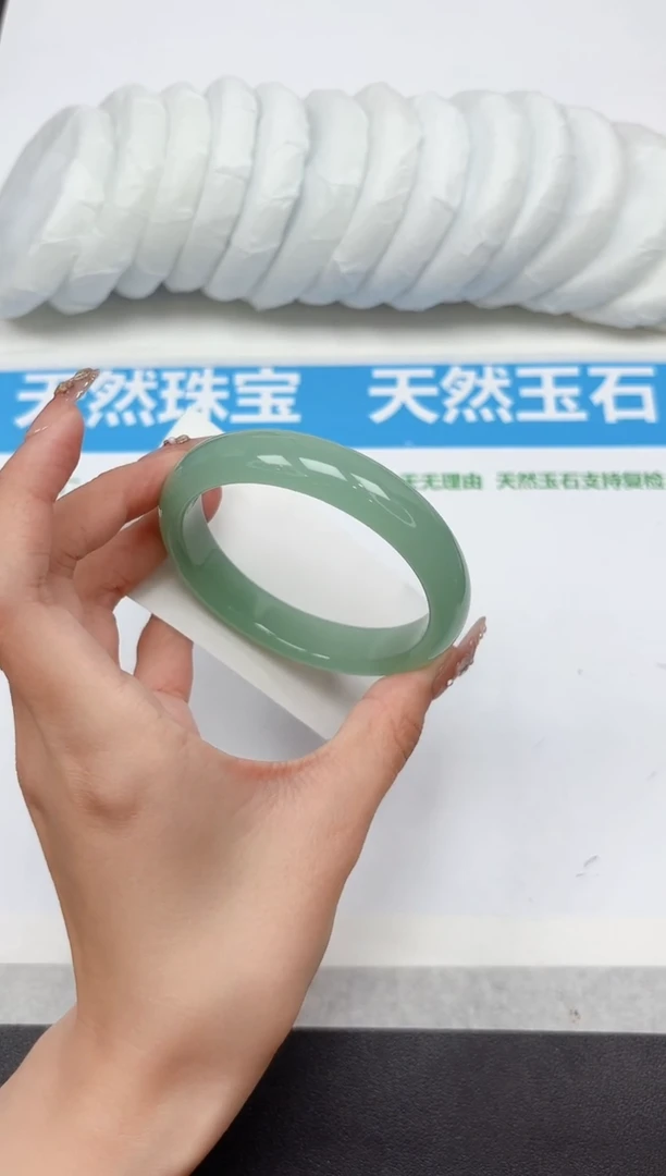 未镶嵌手镯石英质玉360-58.2