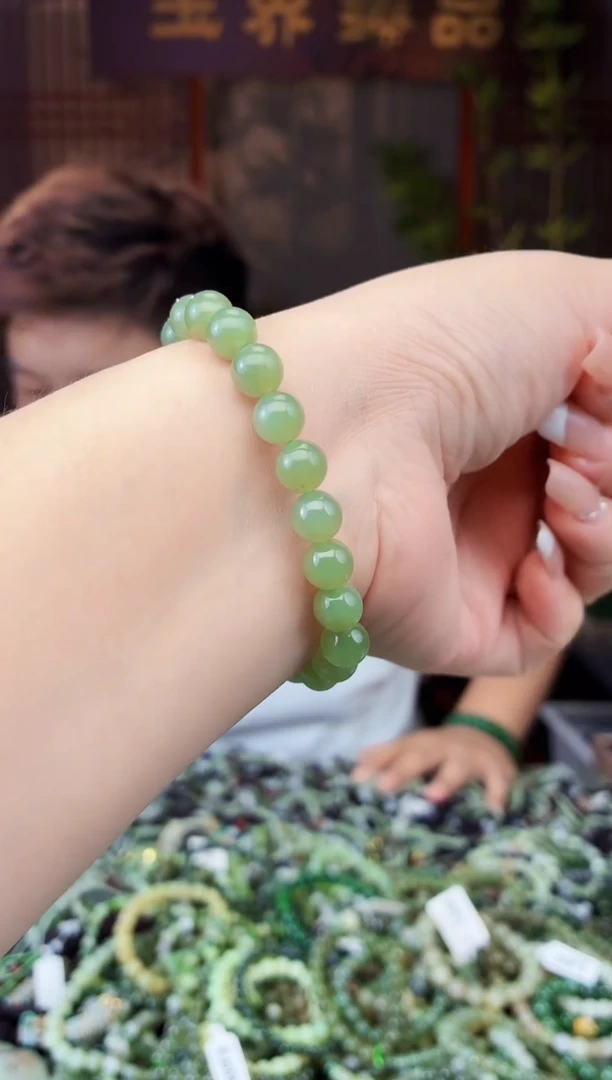 和田玉未镶嵌颈饰拍一发一