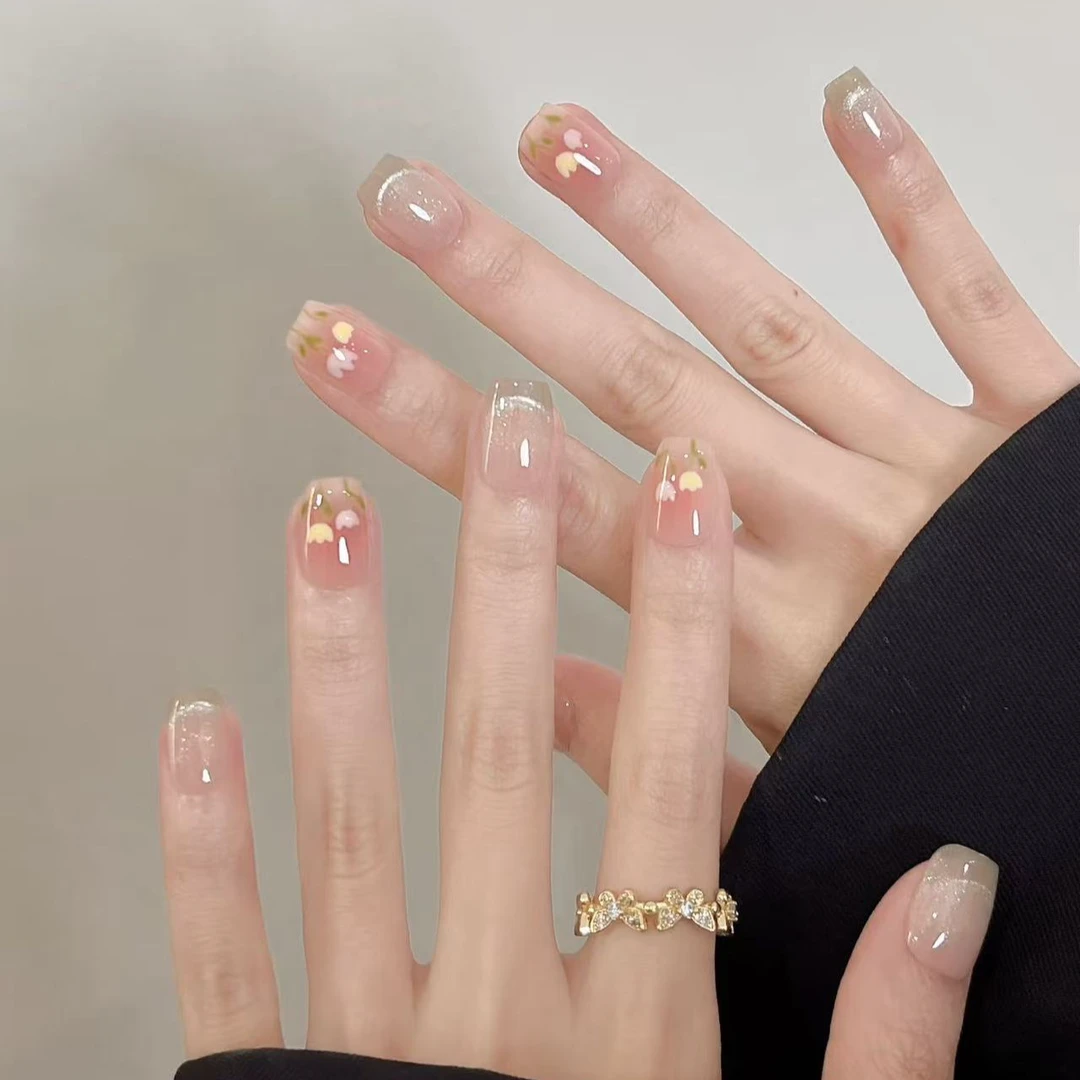 【腮红郁金香】纯手工美甲穿戴甲腮红手绘郁金香小短甲成品美甲贴片