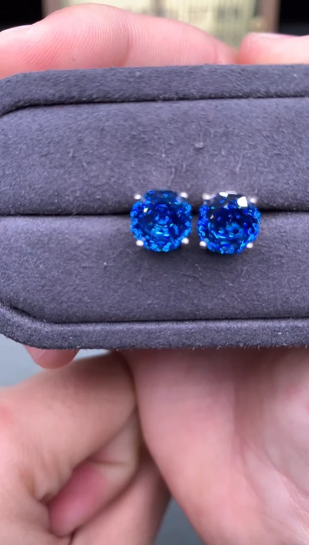 银S925镶嵌托帕石耳钉2222