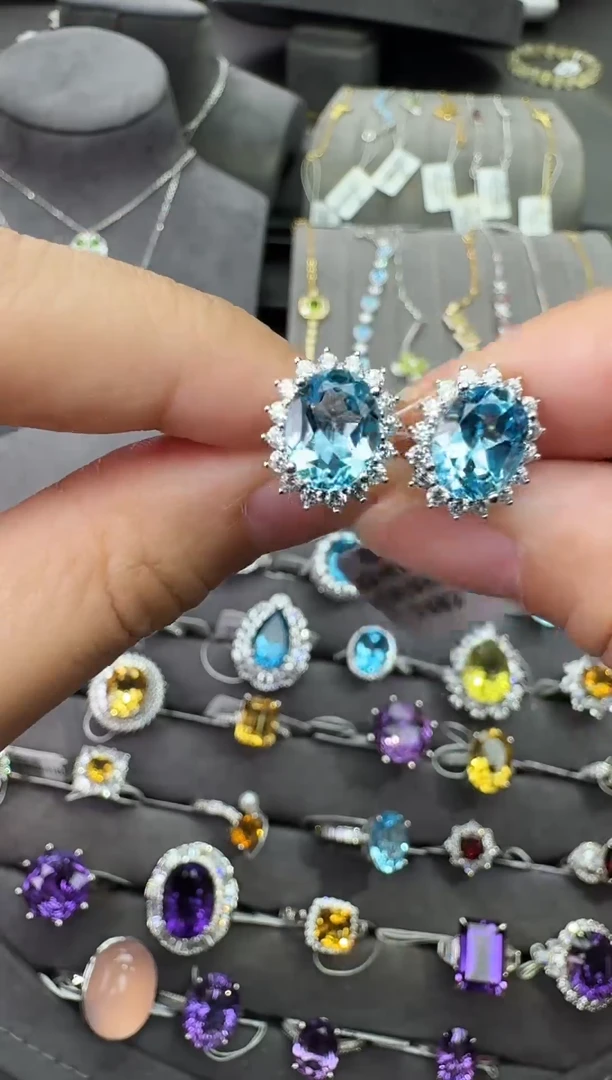 银S925镶嵌托帕石耳饰{七天鉴赏}