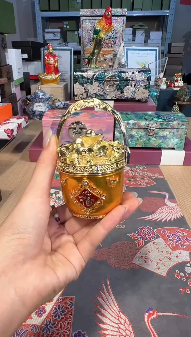 【闪购商品】杯253金色一桶金