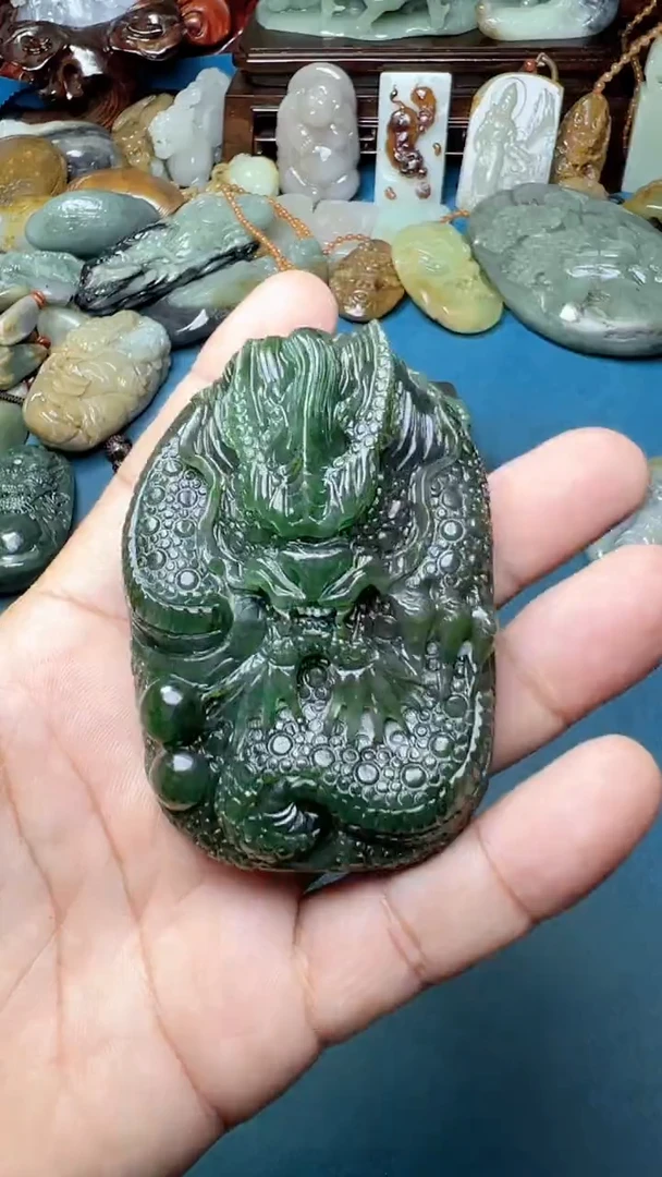 未镶嵌和田玉把件-