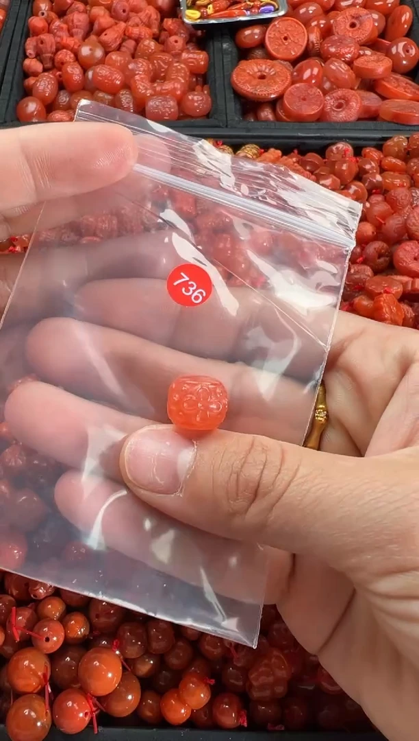 【闪购商品】南红玛瑙颈饰未镶嵌1