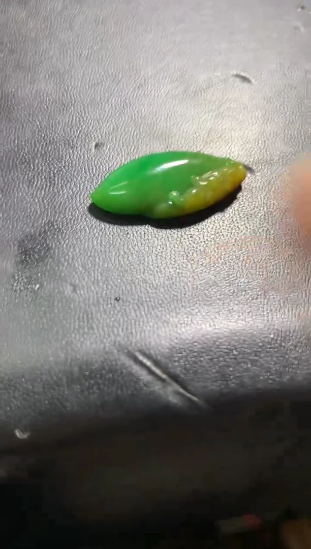 未镶嵌定制翡翠挂件