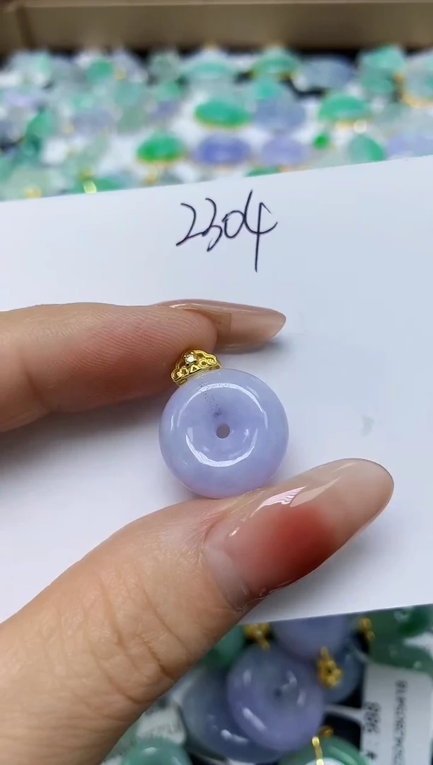 翡翠未镶嵌颈饰 天然缅甸翡翠A货