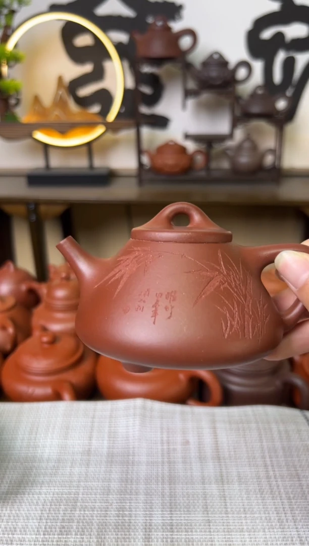 茶壶紫泥红皮龙子冶石瓢壶竹刻170CC-甘来兵