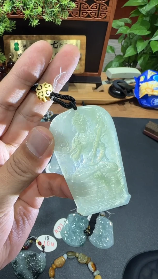 未镶嵌挂件翡翠A货翡翠多样性孤品