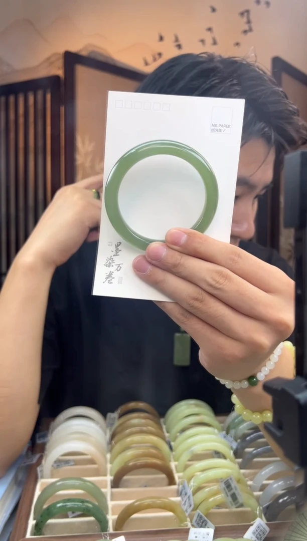 未镶嵌手镯和田玉59正装高冰湖水绿