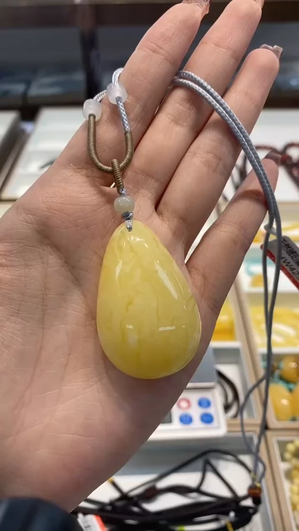 【闪购商品】琥珀颈饰未镶嵌吊坠