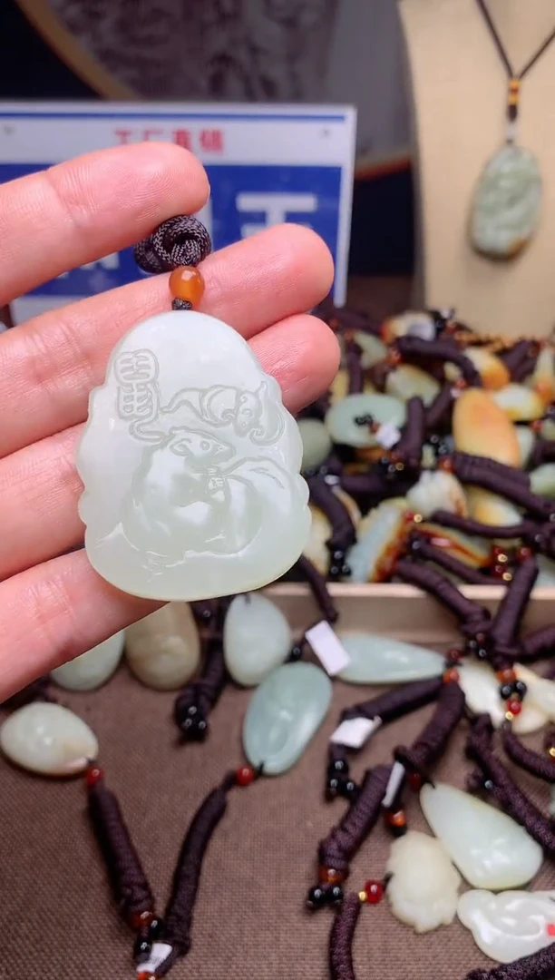 【闪购商品】和田玉颈饰未镶嵌1