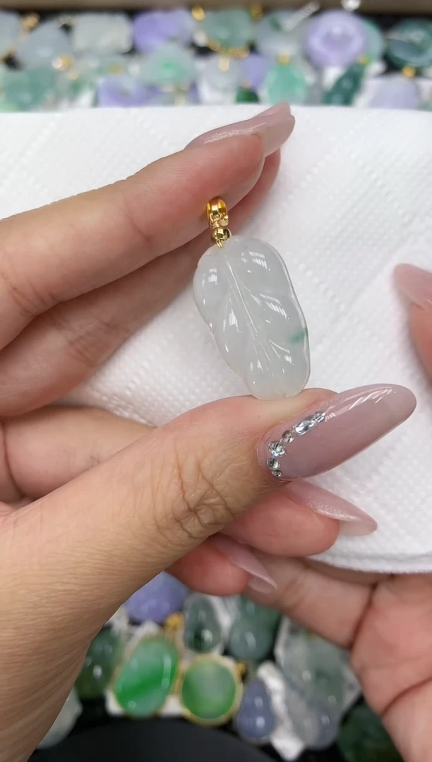 颈饰未镶嵌翡翠a货百元一下同包裹多件发出的只收取一单运费