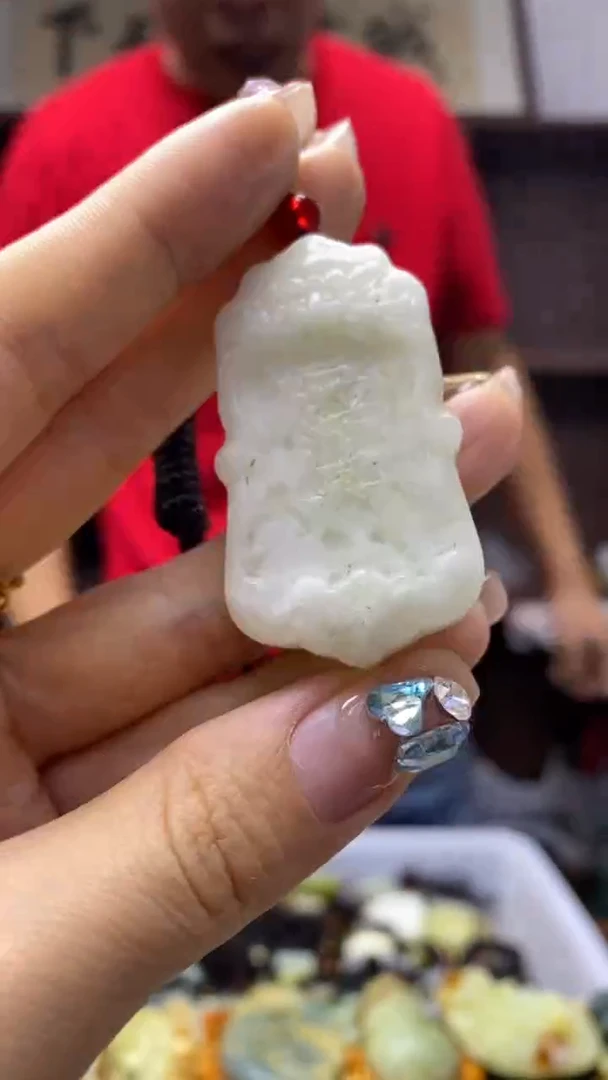 未镶嵌岫玉挂件